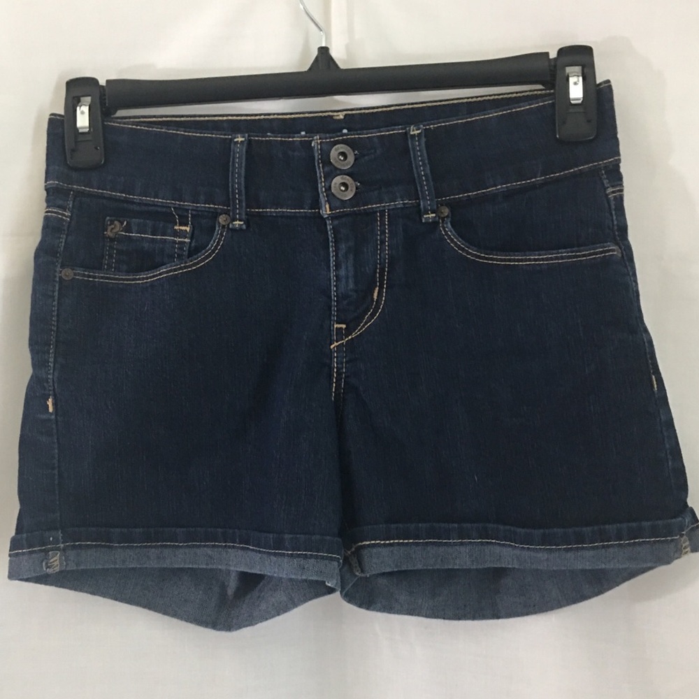 Levi’s Denizen jean shorts rolled hem